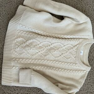 Gap sweater